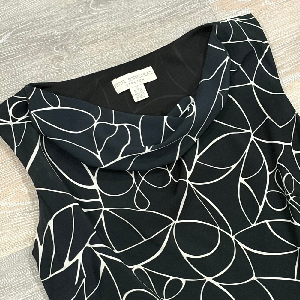 Petite Sophisticate Stretch Dress Womens 10 Black White Abstract Cowl Nk A-Line